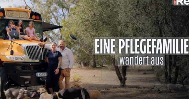 eine pflegefamilie wandert aus